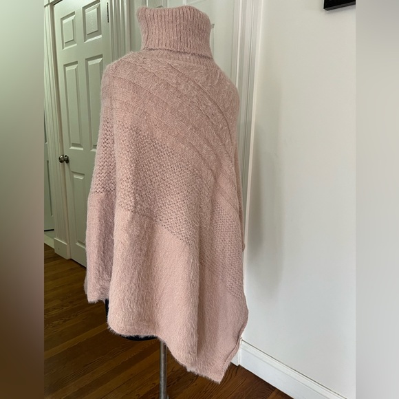 Mia & Tess Fuzzy Shimmering Turtleneck Rose Color Poncho - Picture 6 of 14